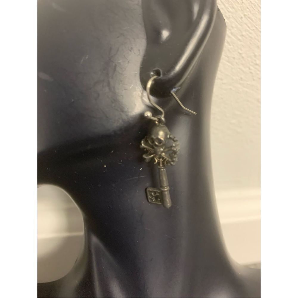 Skeleton Key Earrings - Picture 2 of 3